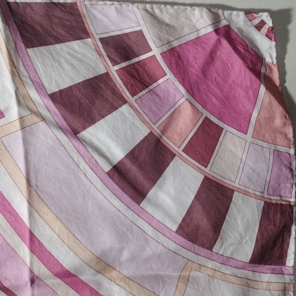 Kiwanda Colorful Pink Design Small Scarf, Bandana, Square, Wrap 17x17 inches - Picture 4 of 9